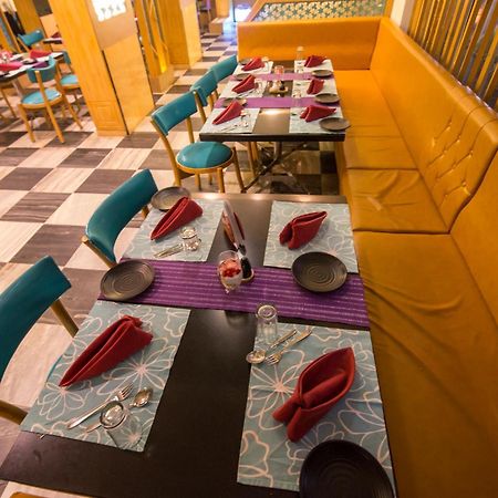 Hotel Aryaas Palayankottai Dış mekan fotoğraf