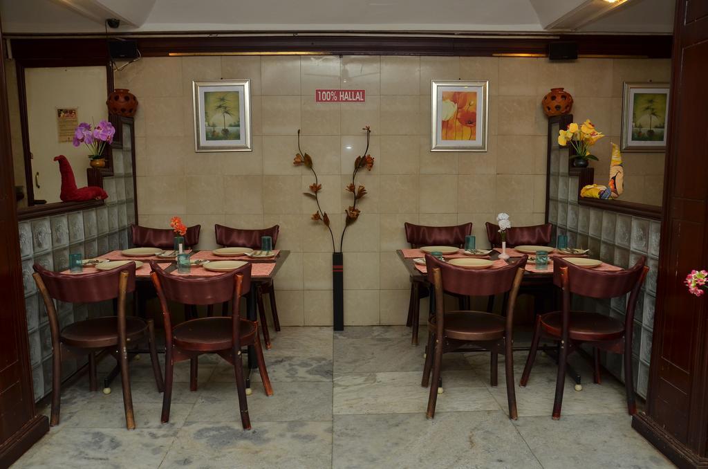 Hotel Aryaas Palayankottai Dış mekan fotoğraf