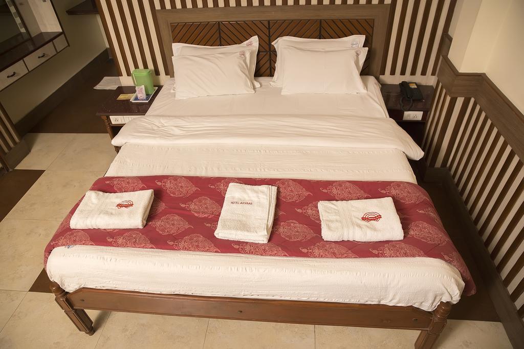 Hotel Aryaas Palayankottai Dış mekan fotoğraf