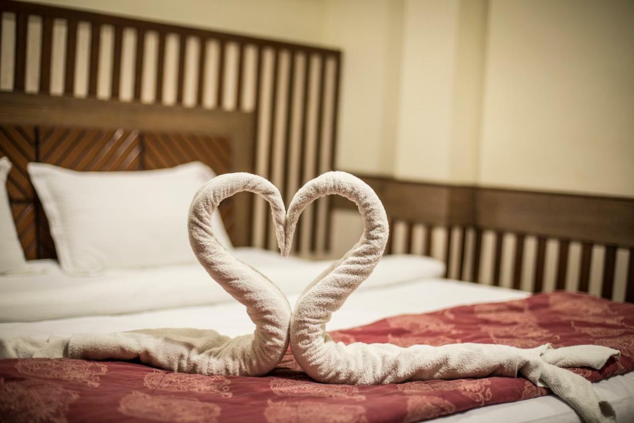 Hotel Aryaas Palayankottai Dış mekan fotoğraf