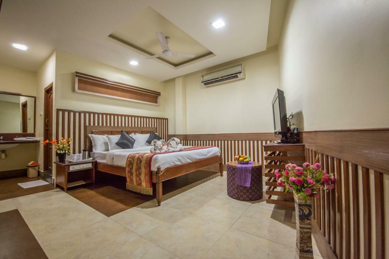 Hotel Aryaas Palayankottai Dış mekan fotoğraf