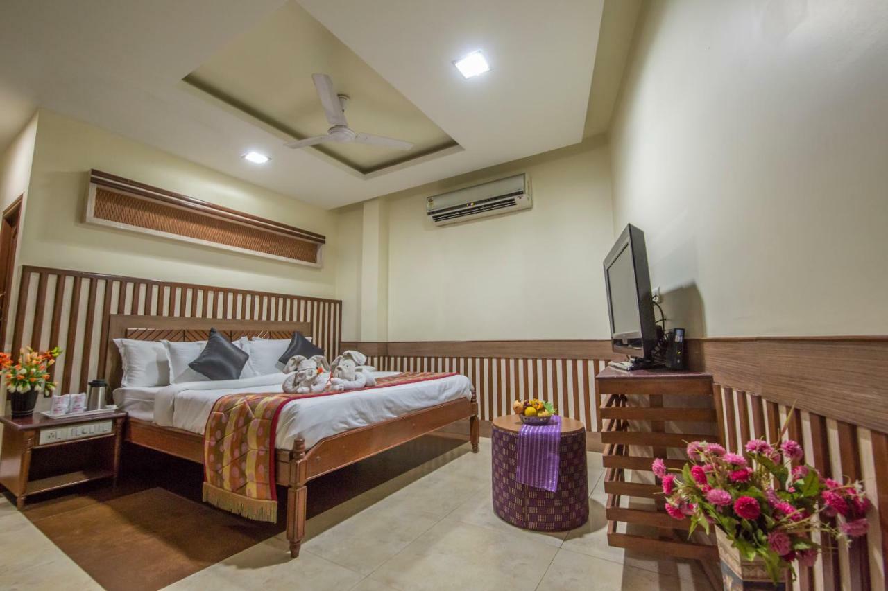 Hotel Aryaas Palayankottai Dış mekan fotoğraf