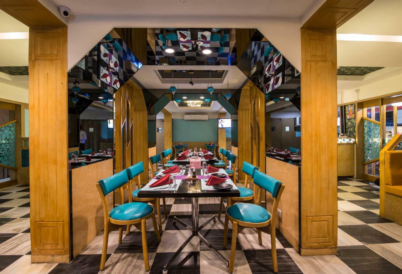 Hotel Aryaas Palayankottai Dış mekan fotoğraf