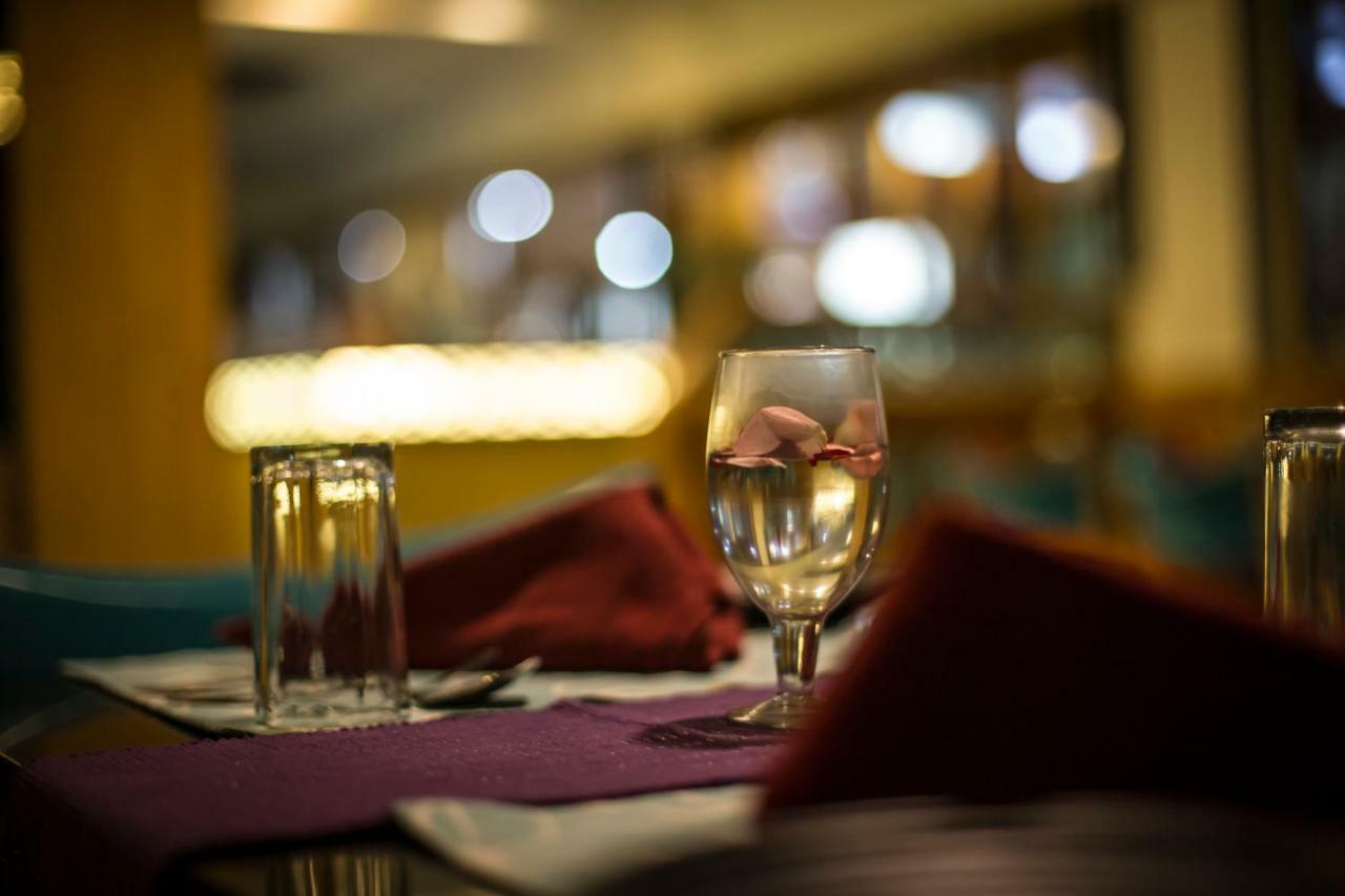 Hotel Aryaas Palayankottai Dış mekan fotoğraf