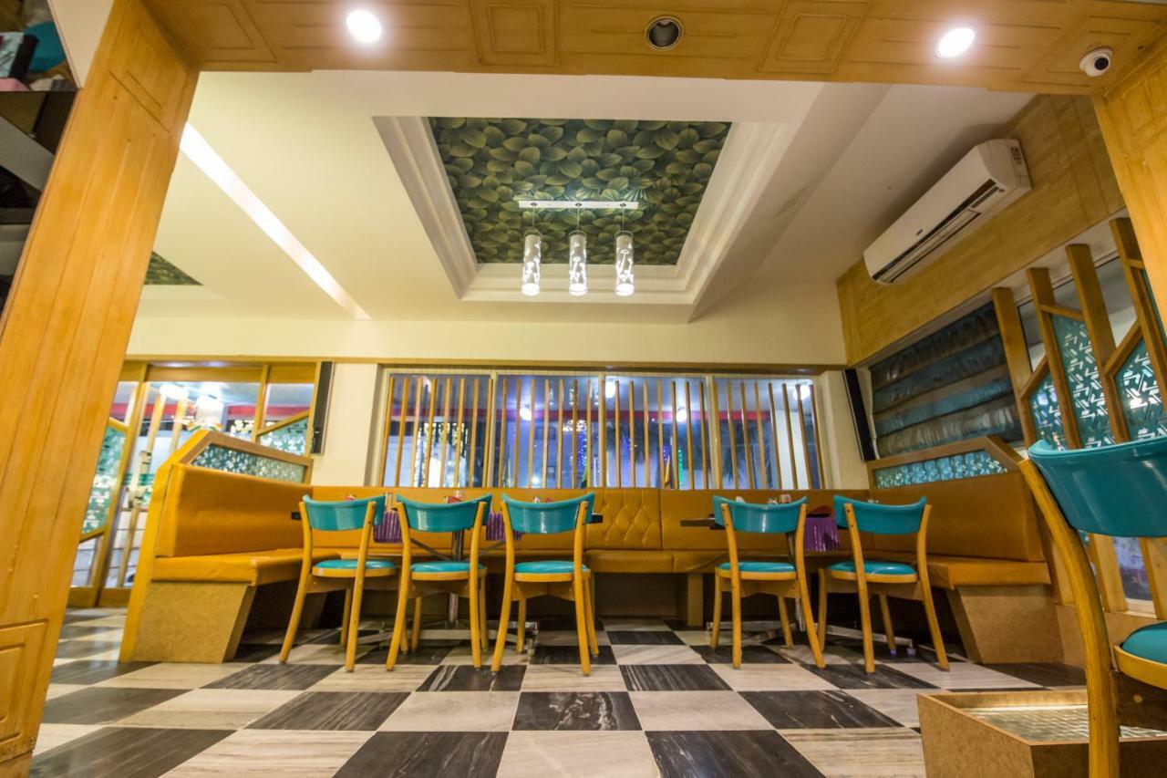 Hotel Aryaas Palayankottai Dış mekan fotoğraf